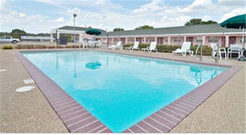 Days Inn Gun Barrel City Bagian luar foto